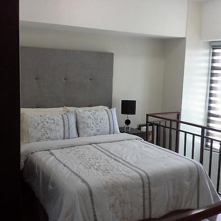 Eton Parkview Apartment Makati City ภายนอก รูปภาพ