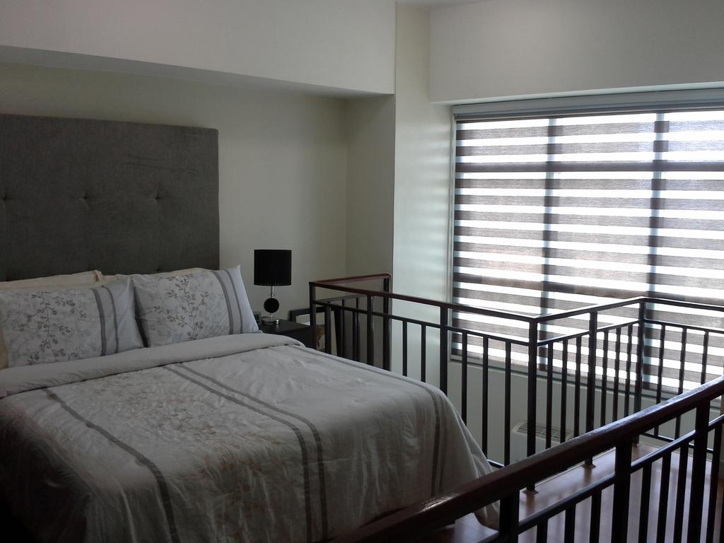 Eton Parkview Apartment Makati City ภายนอก รูปภาพ