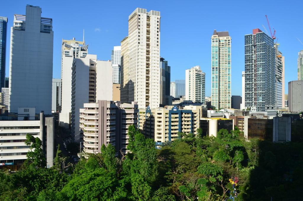 Eton Parkview Apartment Makati City ภายนอก รูปภาพ