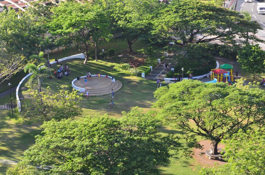 Eton Parkview Apartment Makati City ภายนอก รูปภาพ