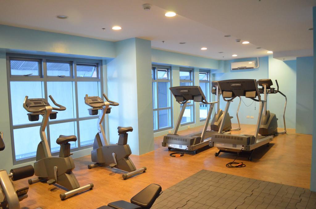 Eton Parkview Apartment Makati City ภายนอก รูปภาพ