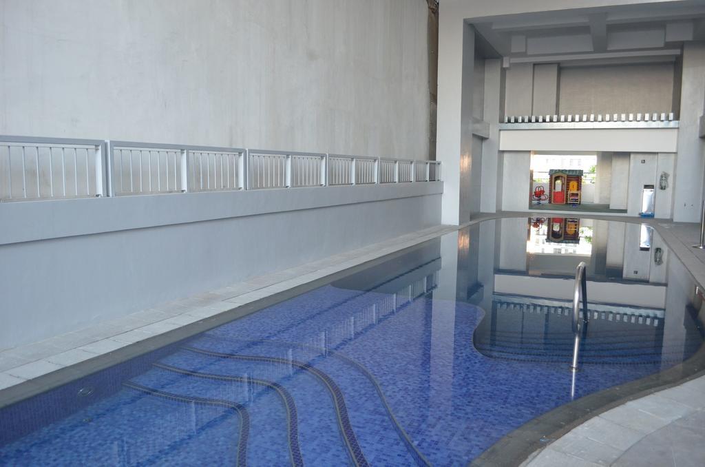 Eton Parkview Apartment Makati City ภายนอก รูปภาพ